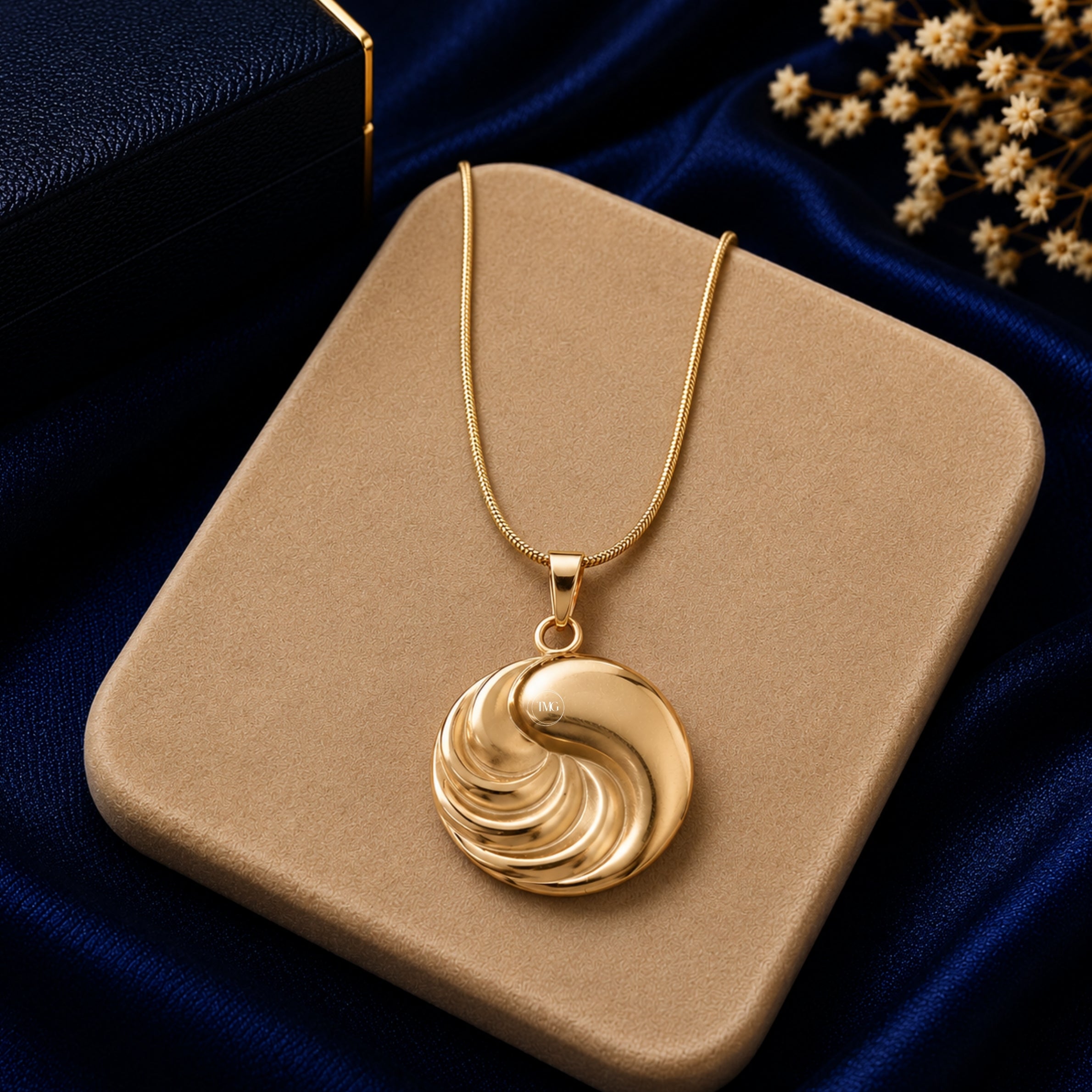 Halo Swirl