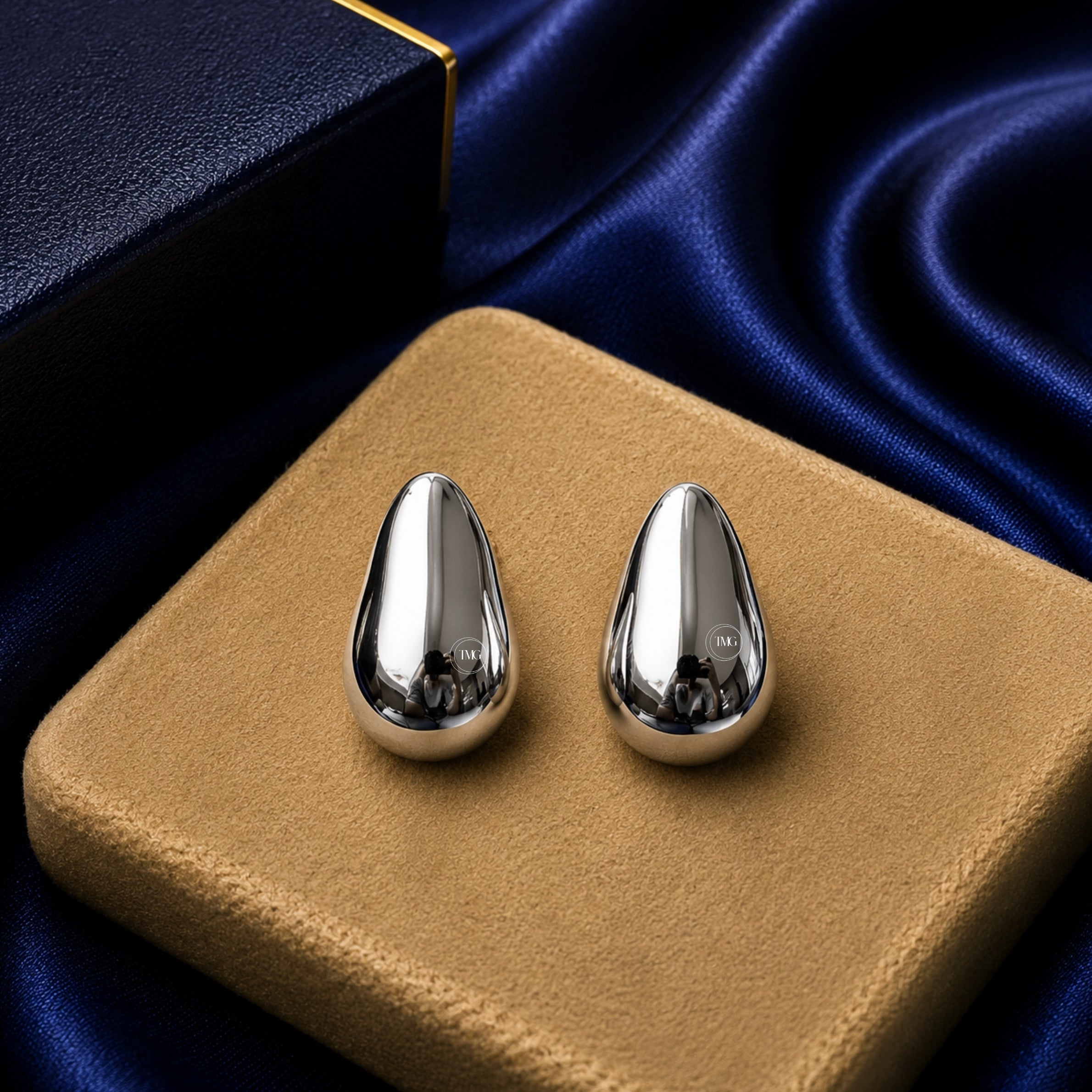 Silver Essence